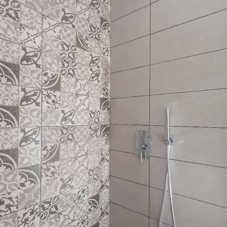 Apartamento σουίτα με θέα στη θάλασσα και εσωτερικό τζακούζι